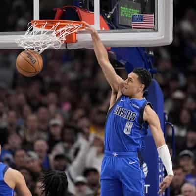 Mavs trade Aussie Green to Hornets for GSW star