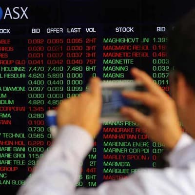 Aust shares drop again as Reserve Bank talks rate hikes