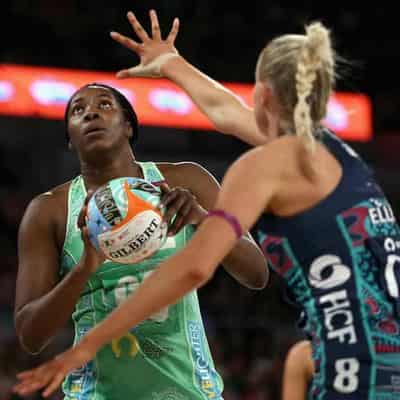 Fever win netball thriller against top-ranked Vixens