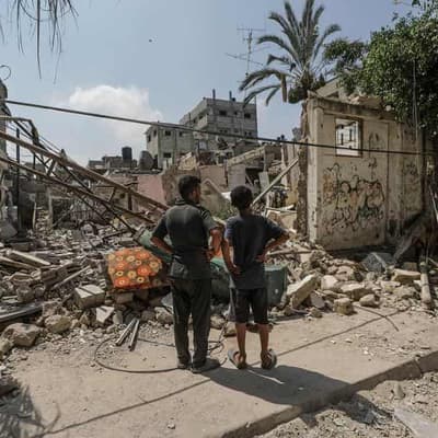 Israel pounds central Gaza, sends tanks north of Rafah