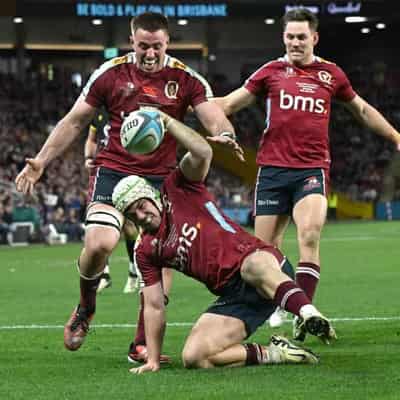 Reds denied historic victory as Wales edge thriller