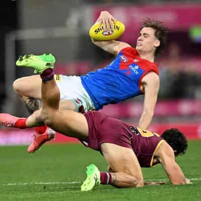 Dees out for Freo revenge as AFL finals race heats up