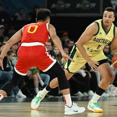 Exum cleared of injury as Boomers' tilt gains pace