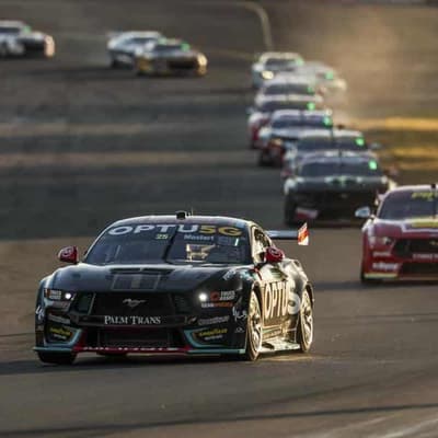 Mostert pips Supercars rival Waters in Sydney showdown