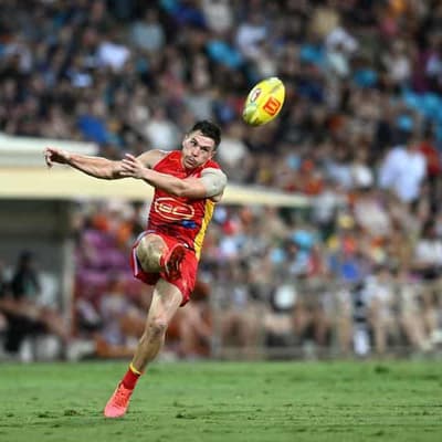 Free agent Ainsworth stays at Gold Coast
