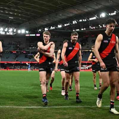 Essendon review 'gutting' loss in 'gory' detail