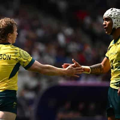 Gutsy wins put sevens men in box seat as Games begin