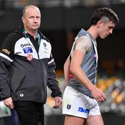 Port coach Hinkley 'running out of words' for Butters