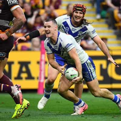 Razzle dazzle Bulldogs dismantle dire Broncos