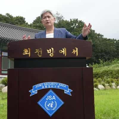 Wong tours DMZ, condemns North Korean missiles