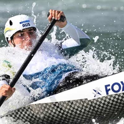 Fox cruises through heats in Olympic C1 title defence
