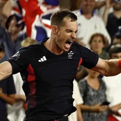 Andy Murray farewell tour continues in Paris