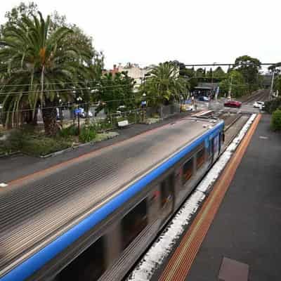 Pay bump for rail loop execs as ambos, cops wait