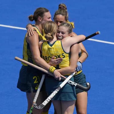 Hockeyroos' triple treat ousts US, earns quarters berth