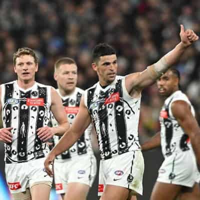 Blues keen to find form in Magpie Pendlebury's 400th