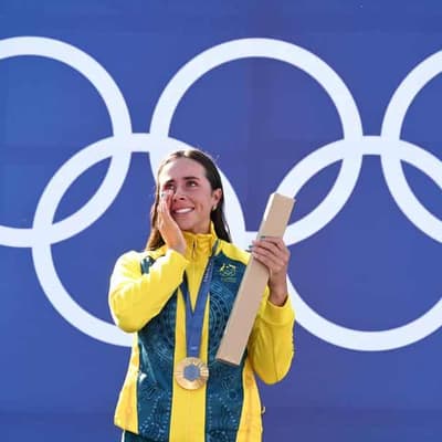 Noemie Fox is an Olympic champion, like her sister