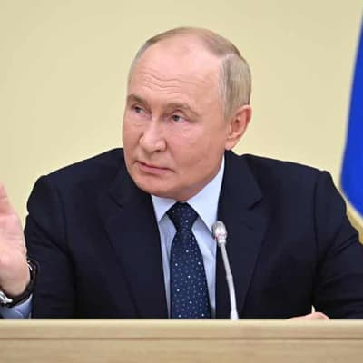 Putin accuses Ukraine of ‘large-scale provocation’