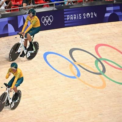 Australia break men's team pursuit world record