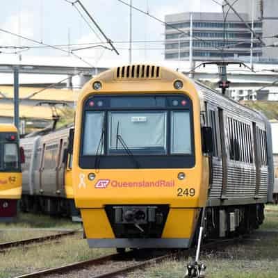 Premier defends staged Sunshine Coast direct rail build