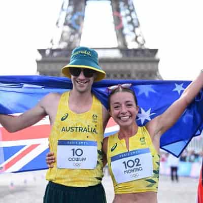 Montag, Cowley snare bronze in marathon walk relay