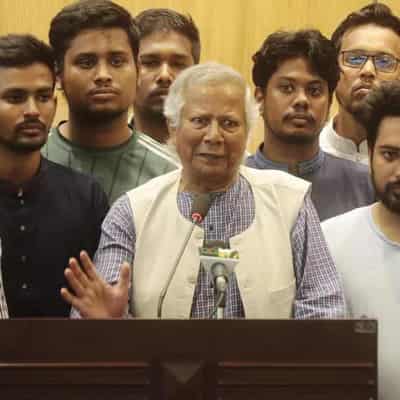 Nobel laureate Yunus back in Bangladesh to lead govt