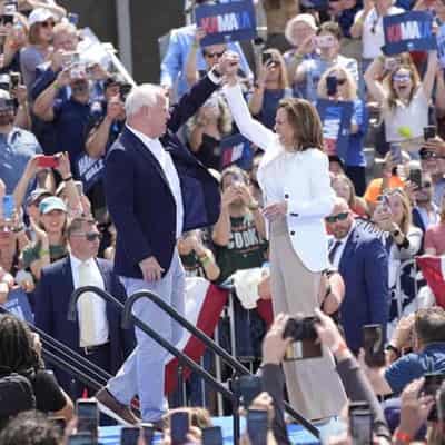 Harris and Walz campaign in crucial Midwest states