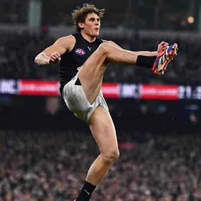 Blues coach Voss defends spearhead Charlie Curnow