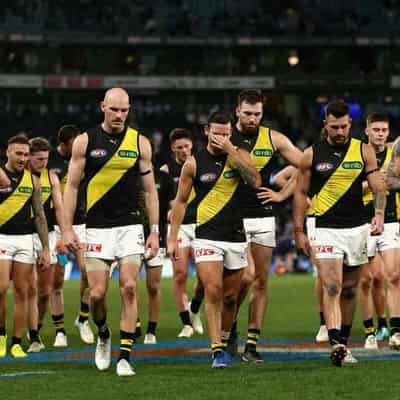 Tigers out to end Docklands curse in Saints battle