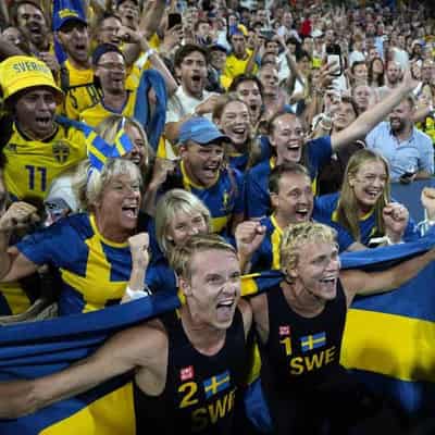 Swedes beat Germany for beach volleyball gold in hurry