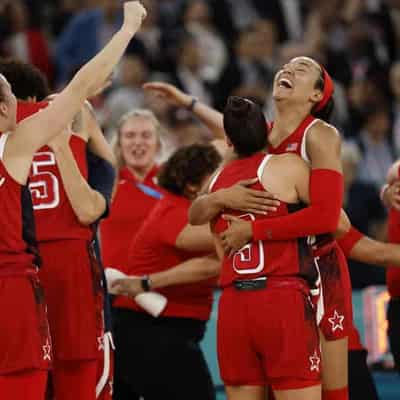 US women win eighth straight basketball gold medal