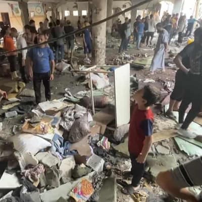 Hamas says one Israeli hostage killed, two wounded