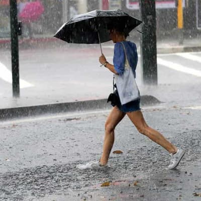 East coast remains on flood alert despite easing rain