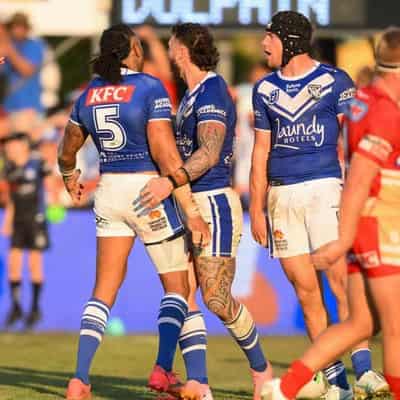 Bulldogs shut out Dolphins in masterful finals audition