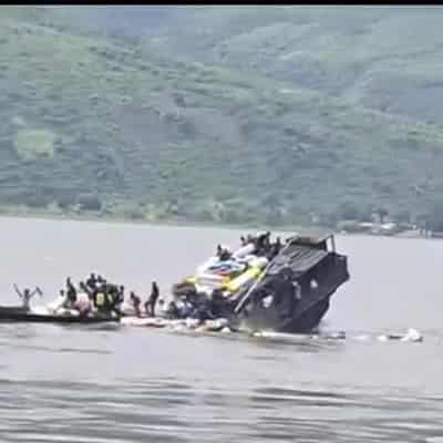 Twenty dead, hundreds missing in Congo boat accident