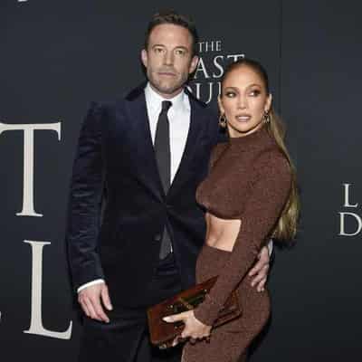 Jennifer Lopez files for divorce from Ben Affleck