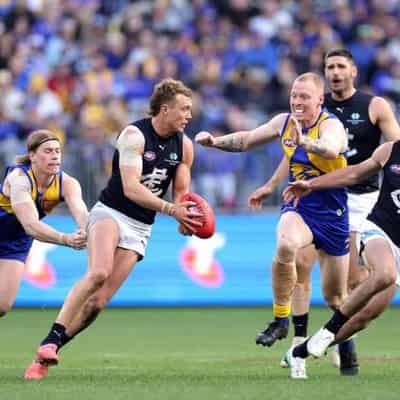 Voss urges Carlton to seize their finals place