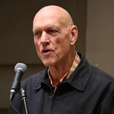 Peter Garrett to conduct review into cancelled concert