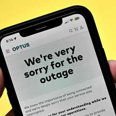 Telcos to dial-up customer communication during outages