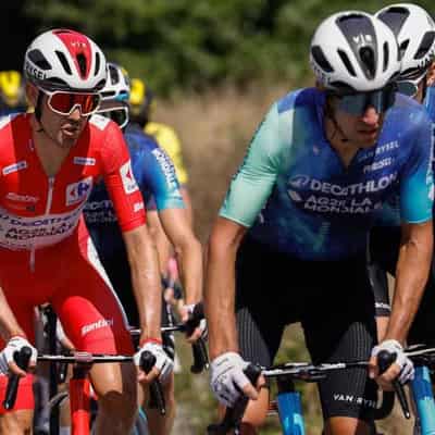 O'Connor maintains Vuelta lead as Van Aert wins stage