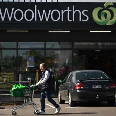 Woolies registers big profit discount, says prices down