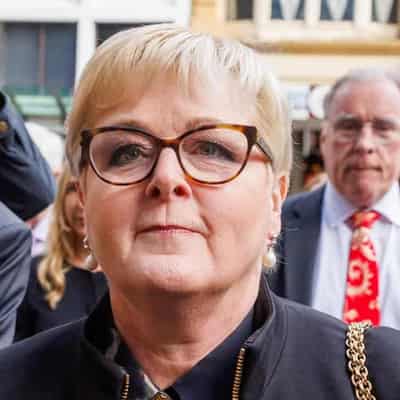 Higgins' lawyers label Reynolds 'an unreliable witness'