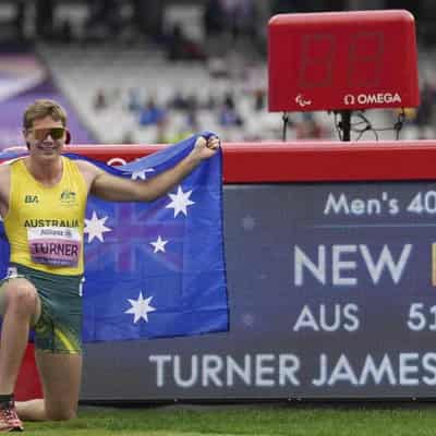 James Turner conquers glandular fever to get 400m gold