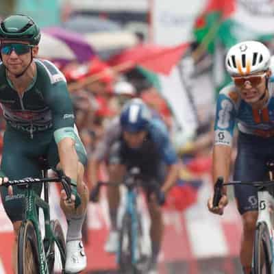 Groves win stage as Aussies hold three Vuelta jerseys