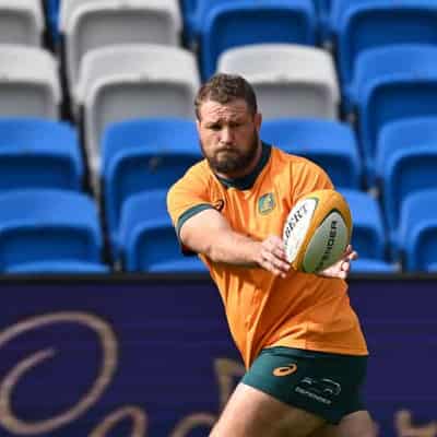 Donaldson steers Wallabies as Slipper eyes Test record