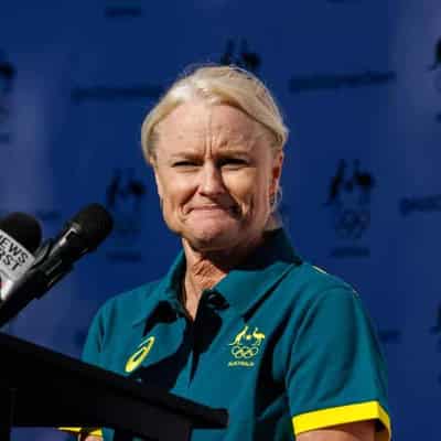 Powell to remain Hockeyroos coach until 2028 Olympics