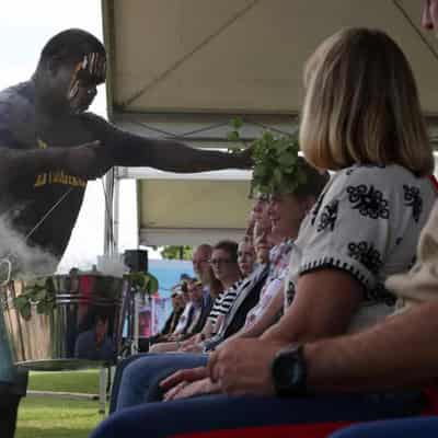 Tiwi elders offer healing to fallen marines