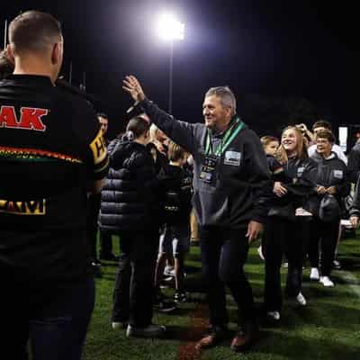 Modern NRL heavyweights Panthers honour past players