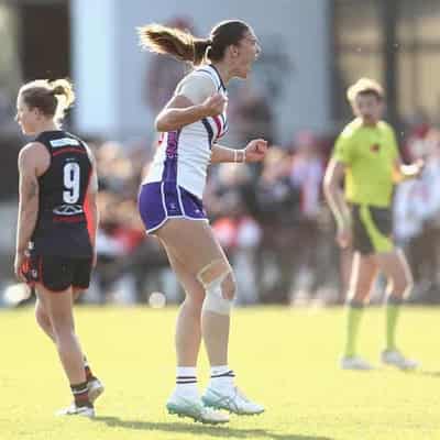 Dockers beat Saints to extend AFLW winning streak