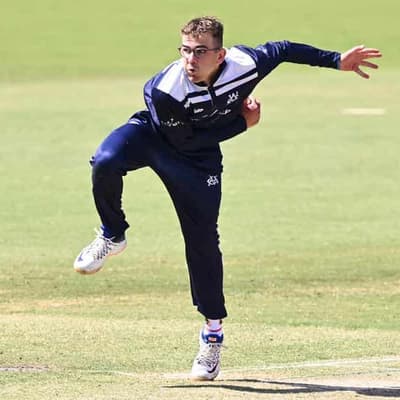 Murphy's law spins Victoria to one-day win over Bulls