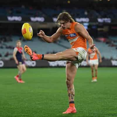 Giants utility James Peatling to leave for Crows